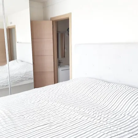 First Line Duplex Puerto Banus Sleeps 8 People Appartamento *