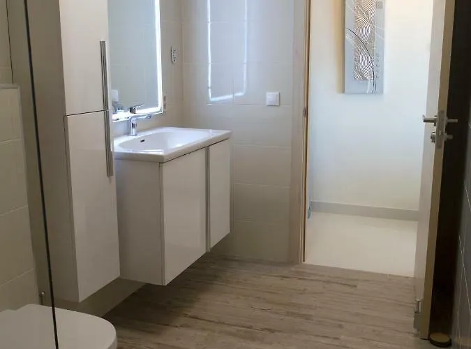 First Line Duplex Puerto Banus Sleeps 8 People * Marbella