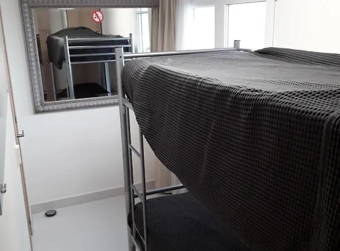 First Line Duplex Puerto Banus Sleeps 8 People *